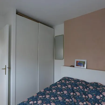 Nice 27 M Bright With Wifi And Balcony Appartement Parijs